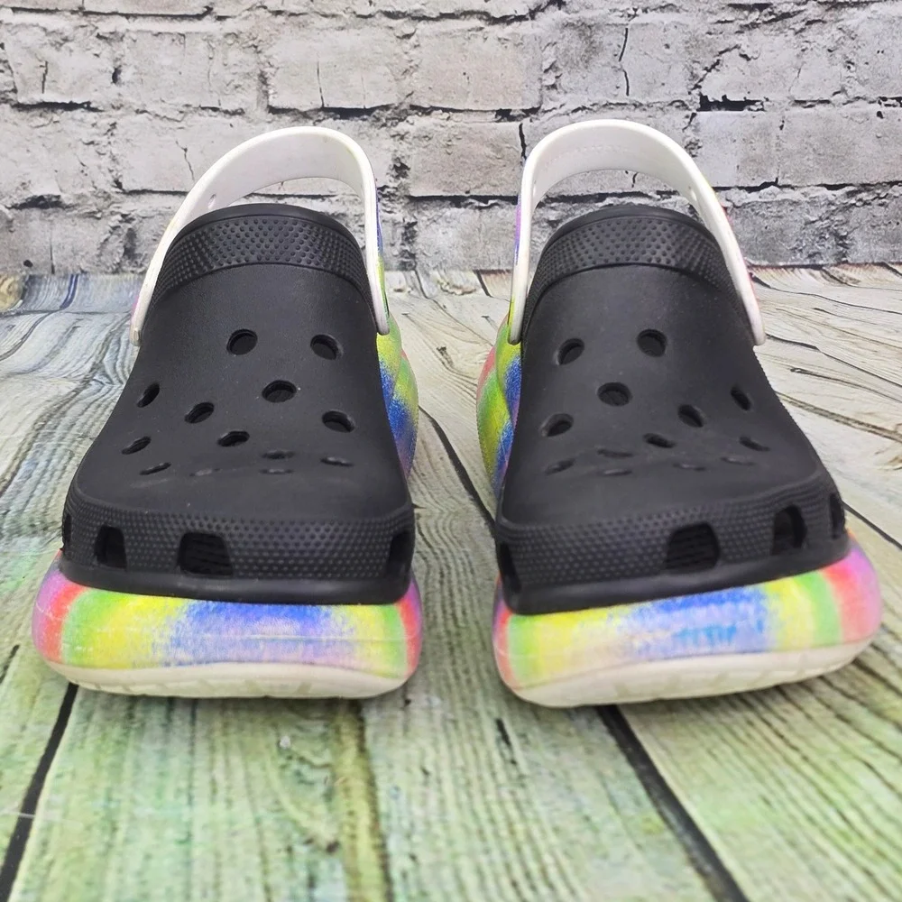 Crocs Classic Crush Clog Mens 11 Black Rainbow Tie Dye Chunky Platform Sandals